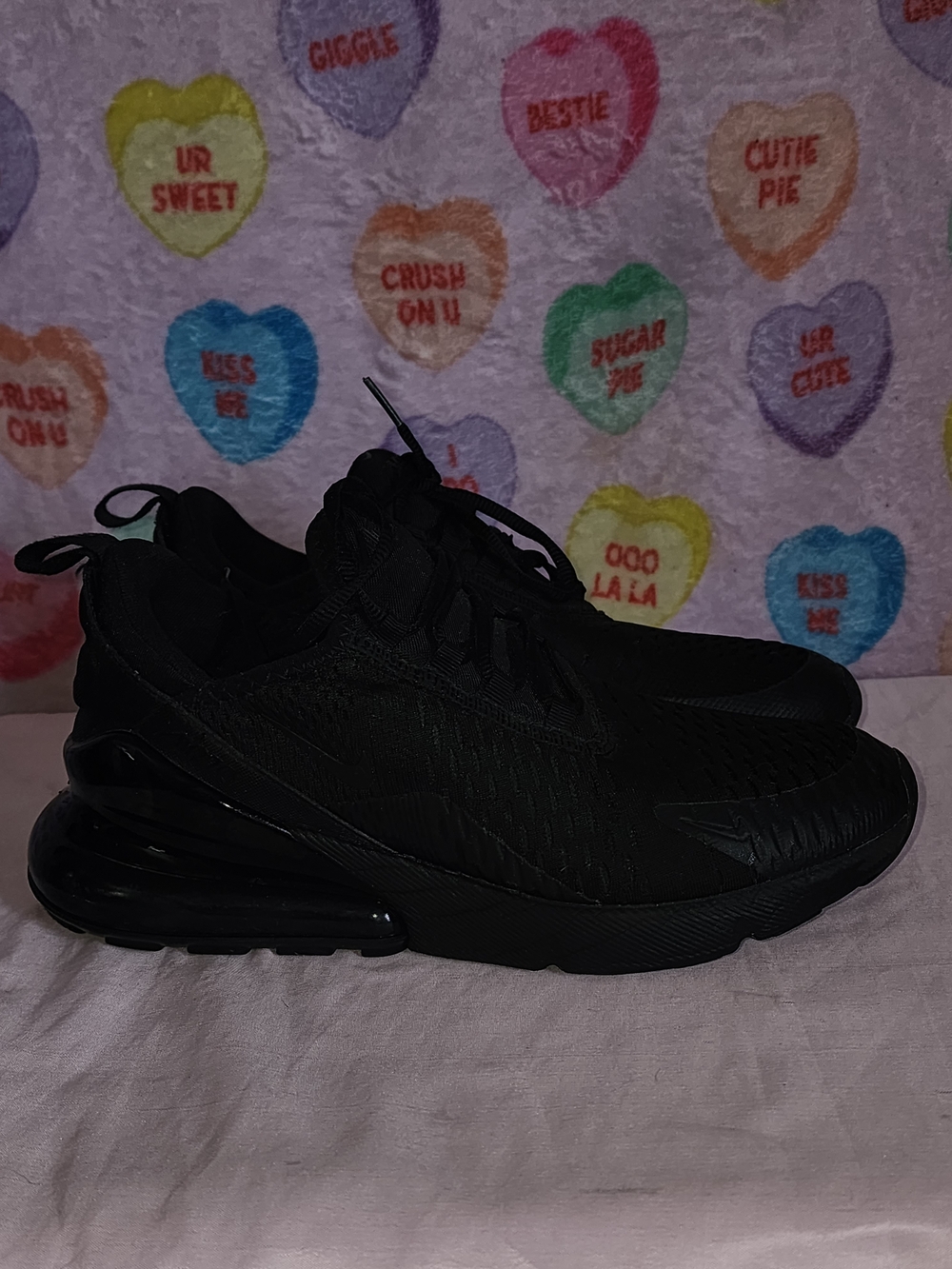 Nike Womens All-Black Cushioned Air Sneakers